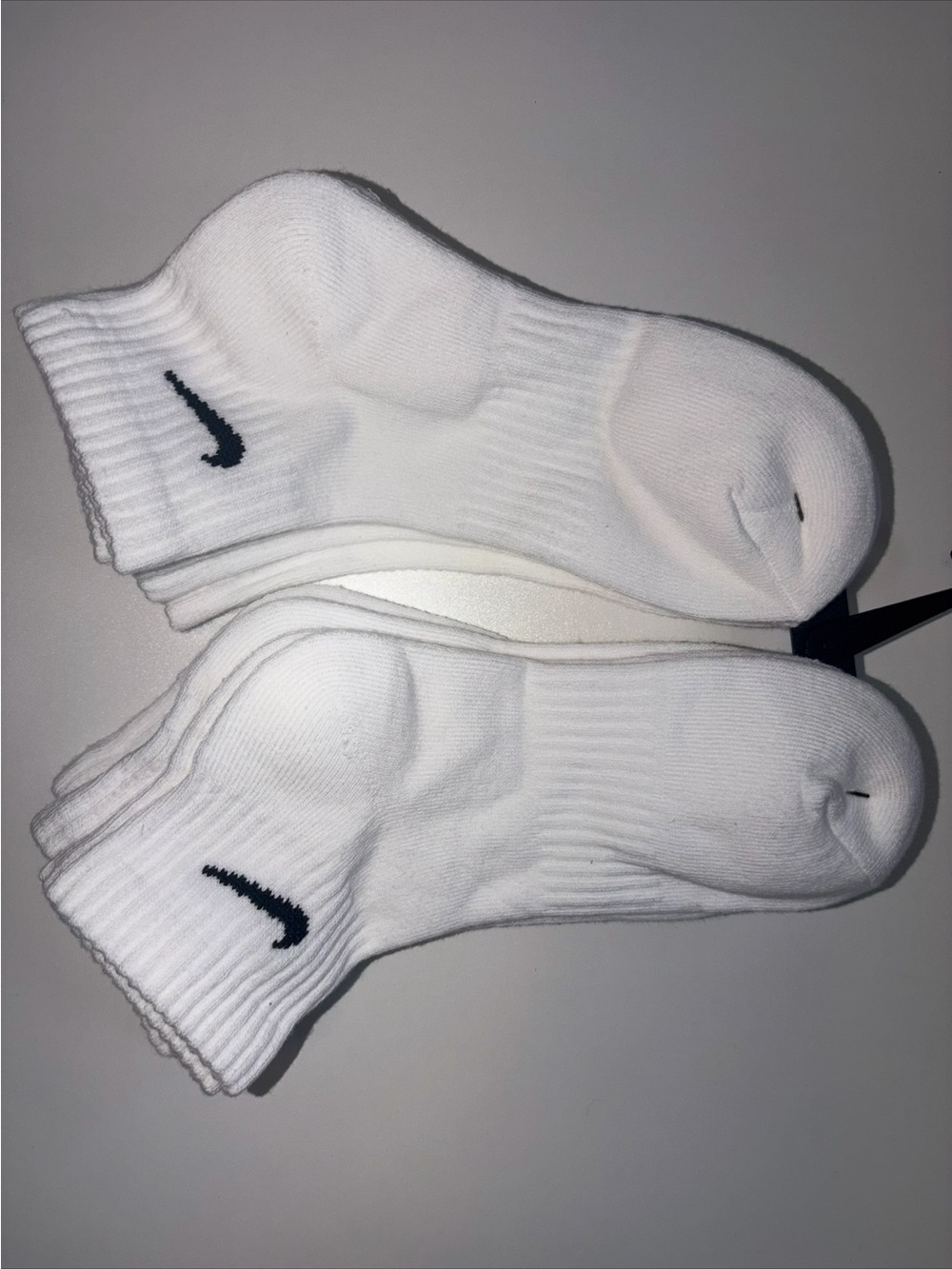 White Nike Gym Socks (1 pair)
